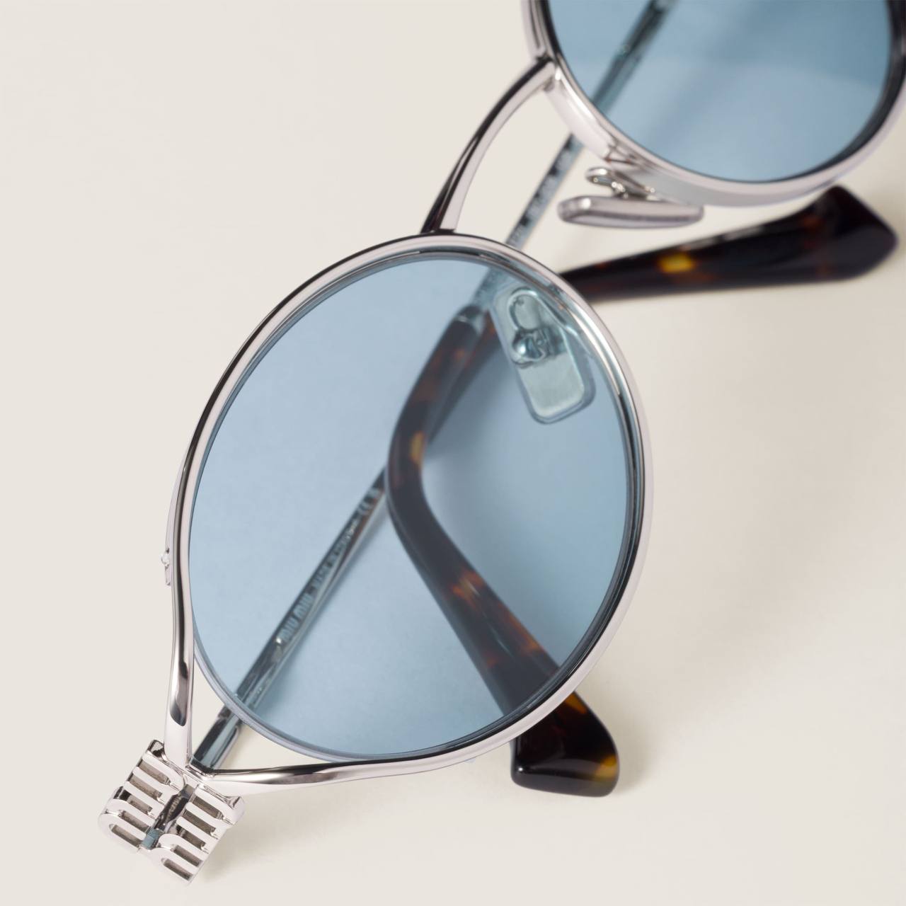 Lunettes de Soleil Ovales Vintage